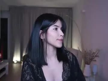 anniehillofficial_ Image 11