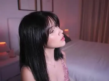 anniehillofficial_ Image 13