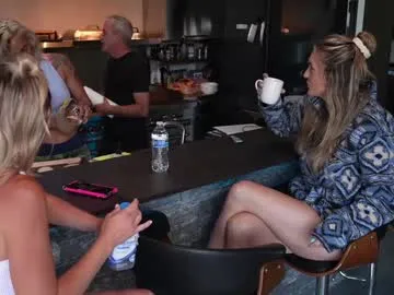 blondefoxsilverfox Image 5