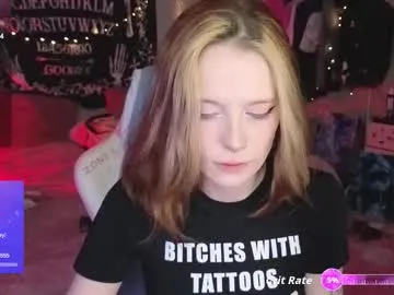 crackling_tati Image 19