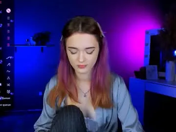 liana_kisses Image 14