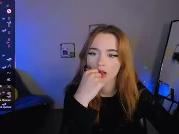 liana_kisses Image 4