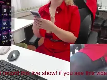 milf_viktoria's Thumb Image