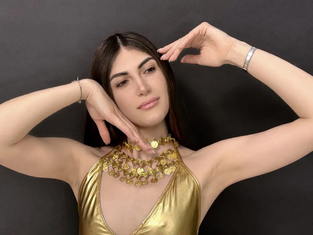 MaggieTurner's Thumb Image